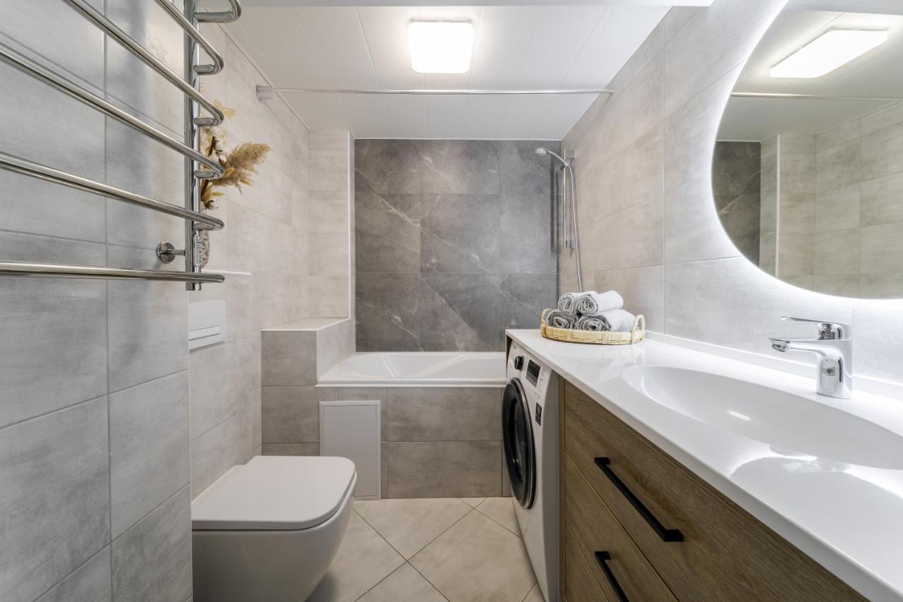 Inshiapartments On Slovatskoho Str Lvov Exteriér fotografie